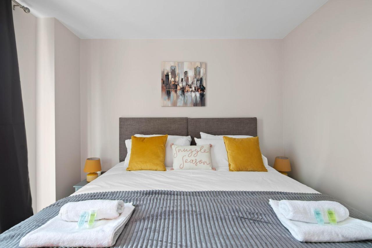 Spacious & Cosy, Netflix, Parking, Colindale Station Хендън Екстериор снимка